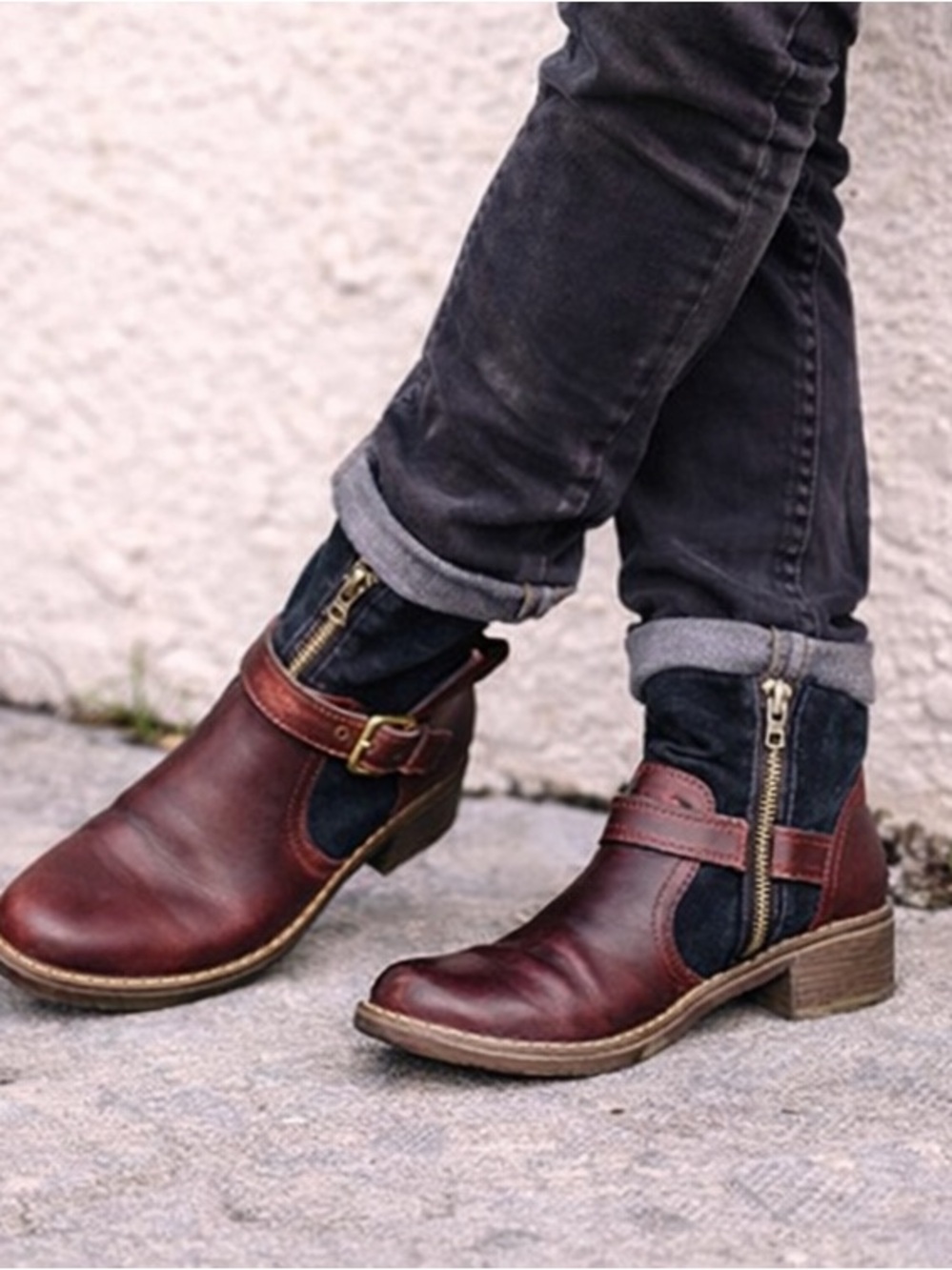 Men's Leather Boots with Burgundy and Black Design